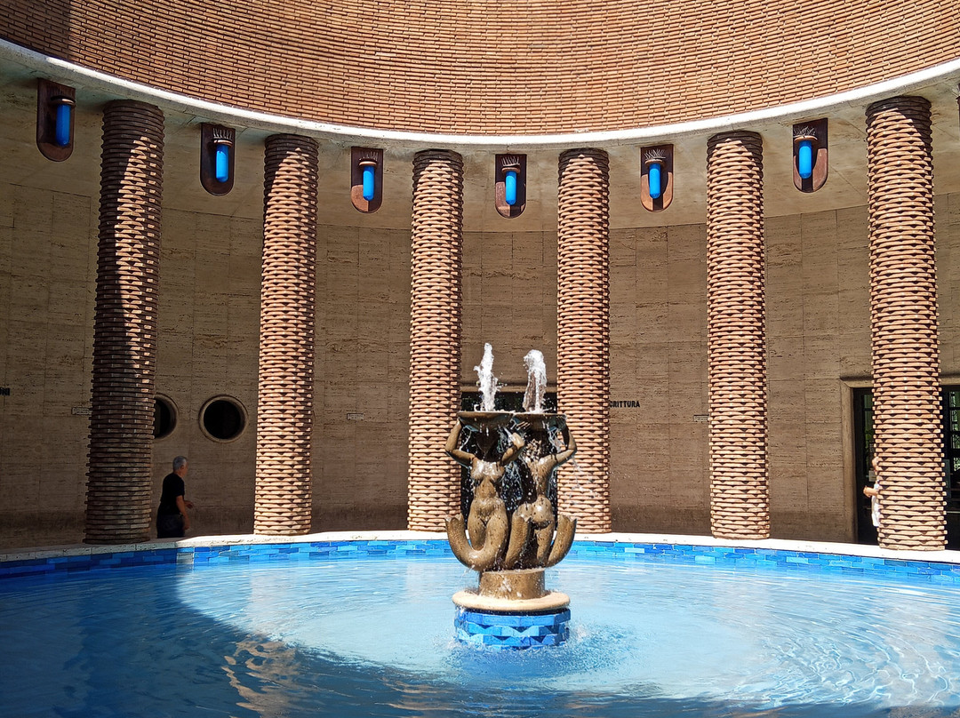 Edificio Postale Roma Ostia Lido-Lido di Ostia必去景点