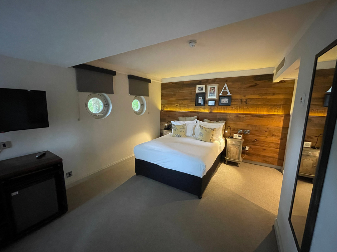 亚历山大教皇酒店主图