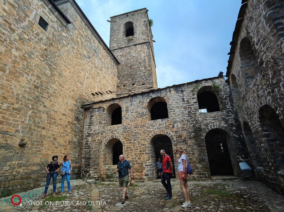 Real Monasterio de San Victorian-El Pueyo de Araguas必去景点