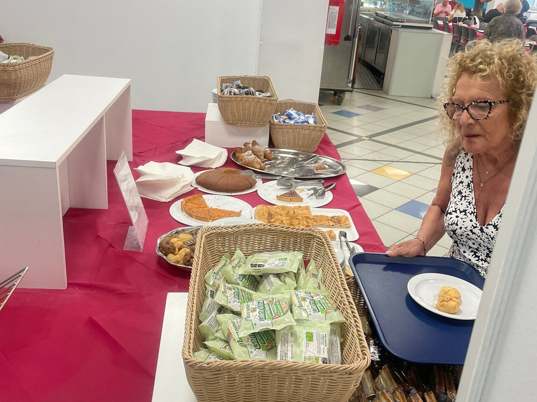 奥林匹克乡村酒店主图