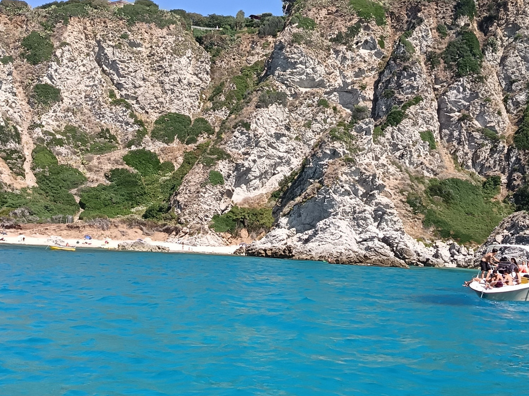 Noleggio Nautico Shark Bay-Parghelia必去景点