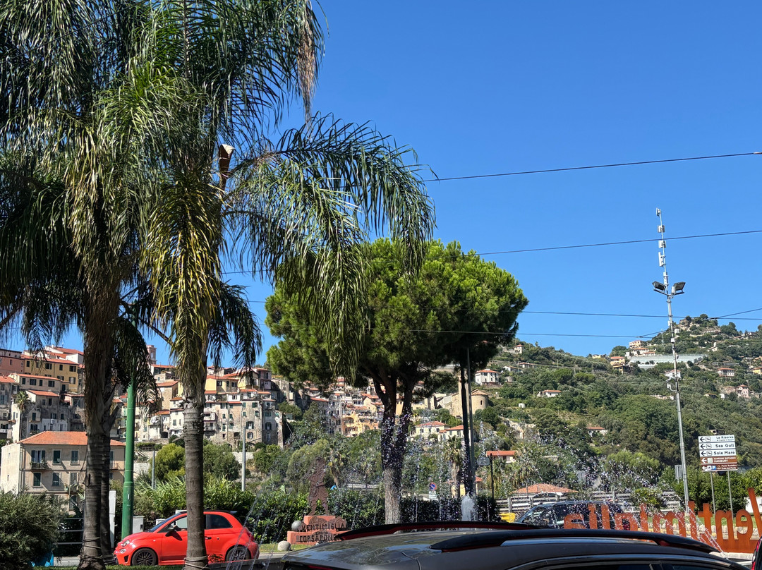 Mercato Del Venerdi-文蒂米利亚必去景点