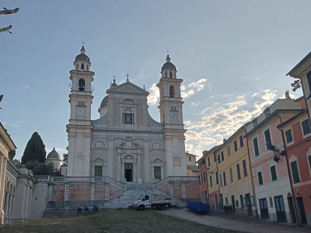 Cimitero Monumentale di Lavagna-拉瓦尼亚必去景点