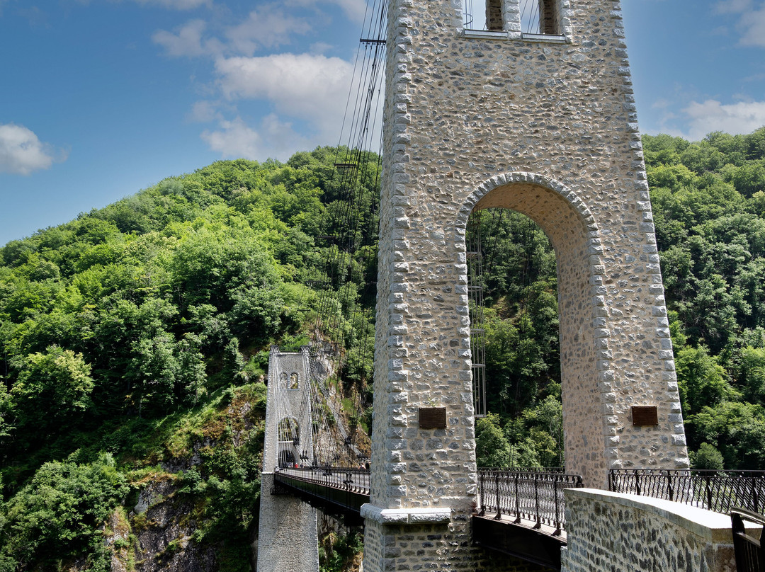Viaduc des Rochers Noirs-Soursac必去景点