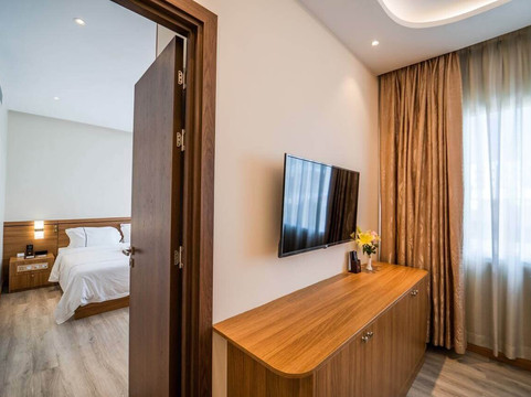 乐总统大酒店主图