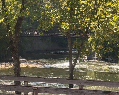山谷风景区铁路-Peninsula必去景点