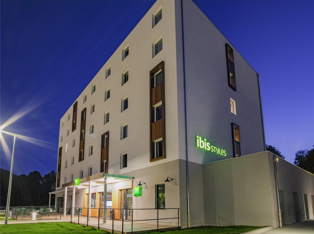 Gilly-sur-Isere酒店住宿-ibis Styles Albertville