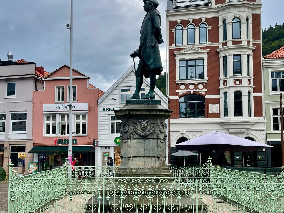 Ludvig Holberg Statue-卑尔根必去景点