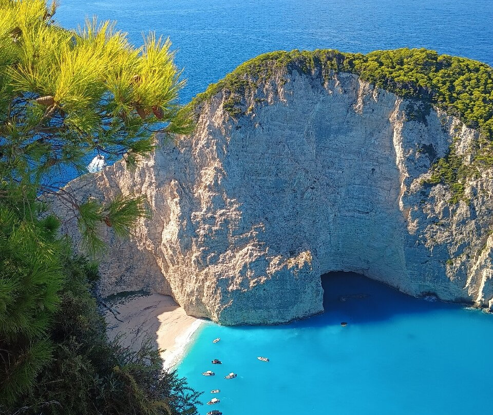 Peter Tours-Argassi必去景点