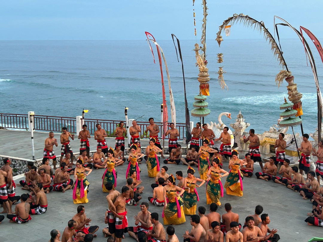 Theeraa Ulaa Holidays-雪州必去景点