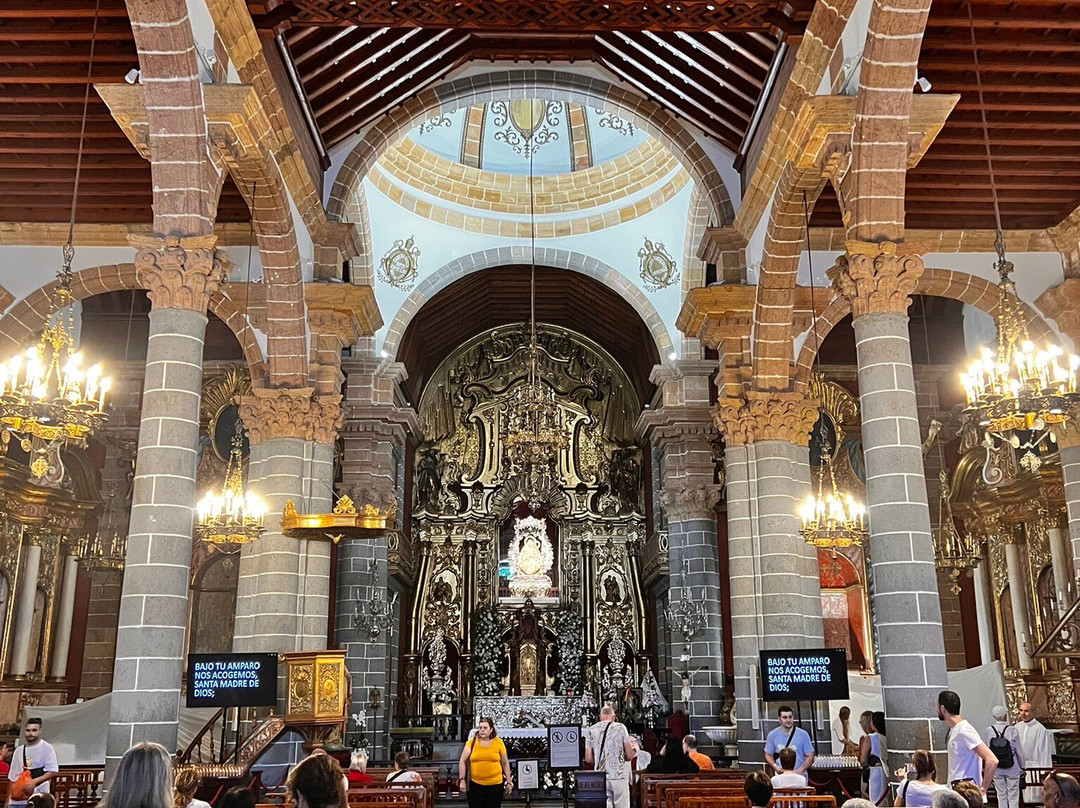 Basilica  de la Virgen del Pino-Teror必去景点
