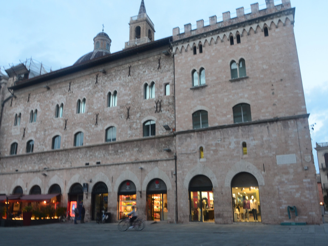 Piazza Della Repubblica-福利尼奥必去景点