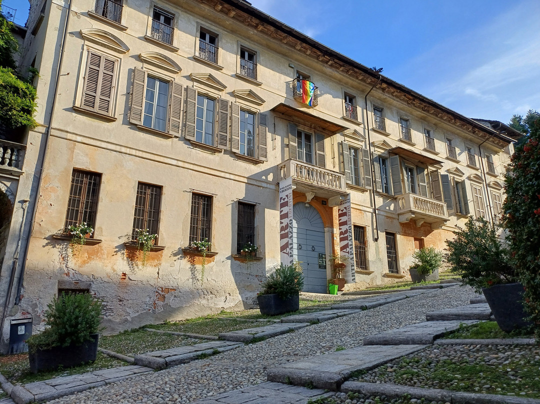 Palazzo Penotti Ubertini-奥尔塔圣朱利奥必去景点