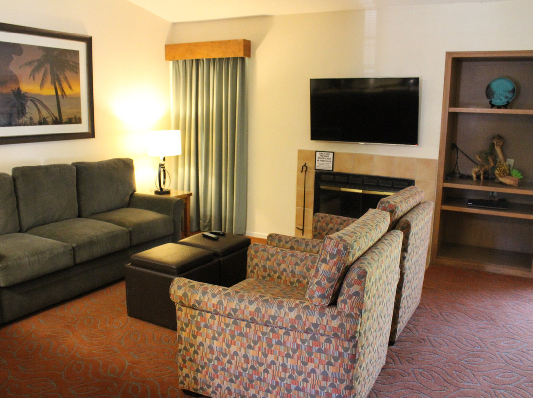 Riviera Oaks Resort And Racquet Club主图