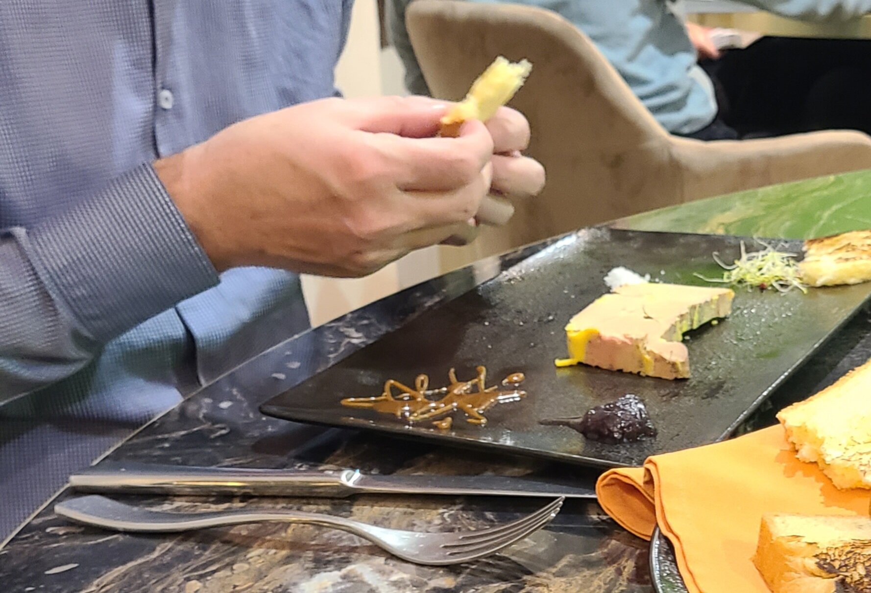 翘鼻麻鸭之家酒店-官方