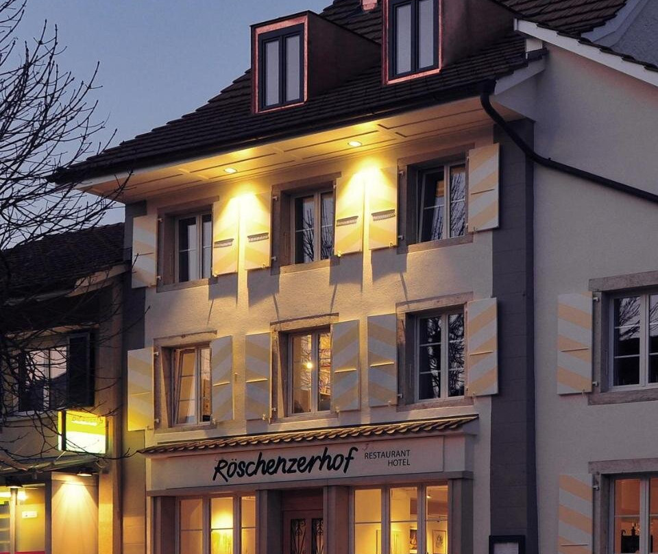 Metzerlen-Mariastein酒店住宿-Roeschenzerhof Restaurant and Hotel