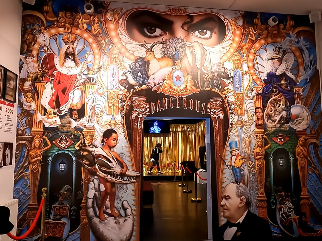 Michael - The History Exhibition-布达佩斯必去景点