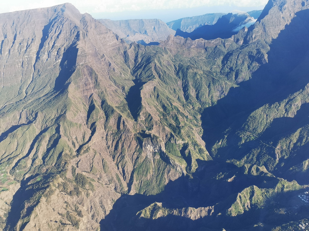 Survol Réunion-留尼旺圣皮耶必去景点