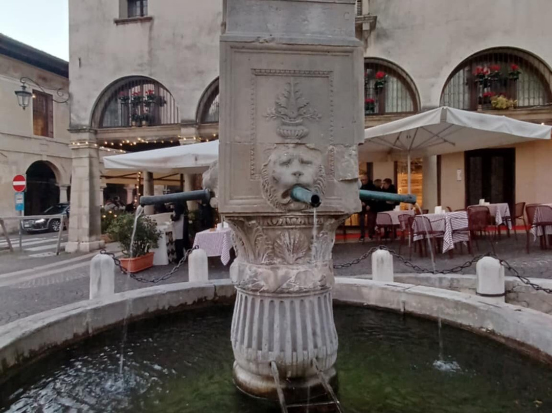 Piazza Garibaldi-阿索洛必去景点