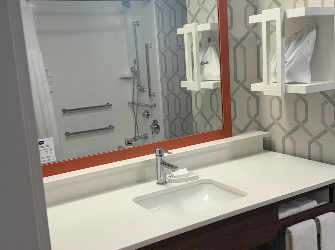 Hampton Inn Marianna I-10主图