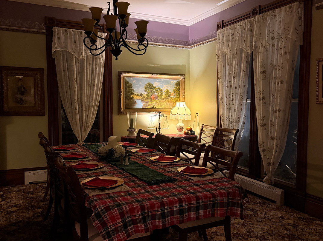 Sutherland House Victorian Bed & Breakfast主图