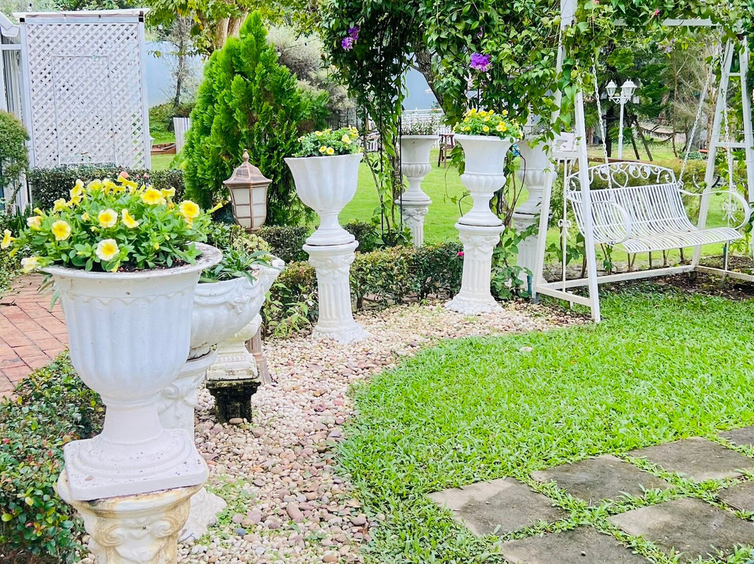 Hillsborough the English Country House主图