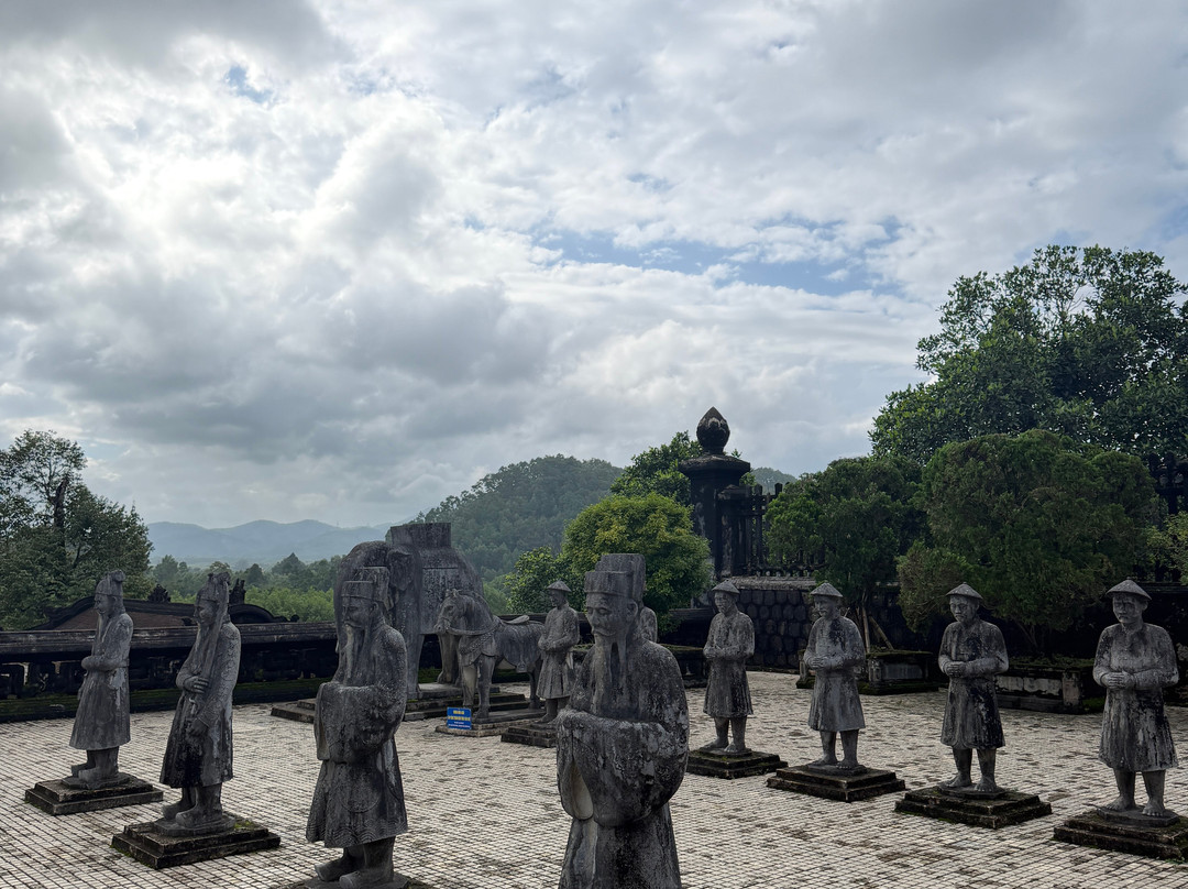 Lam's Travel - Private Day Tours-顺化必去景点
