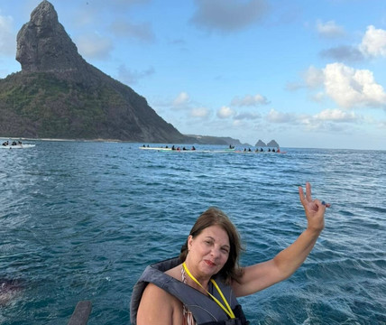 Canoe Blue Sea-费尔南多-迪诺罗尼亚群岛必去景点