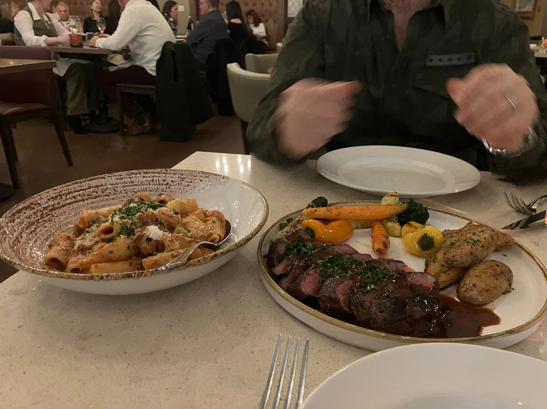 Two Sisters Vineyards-滨湖尼亚加拉必去景点