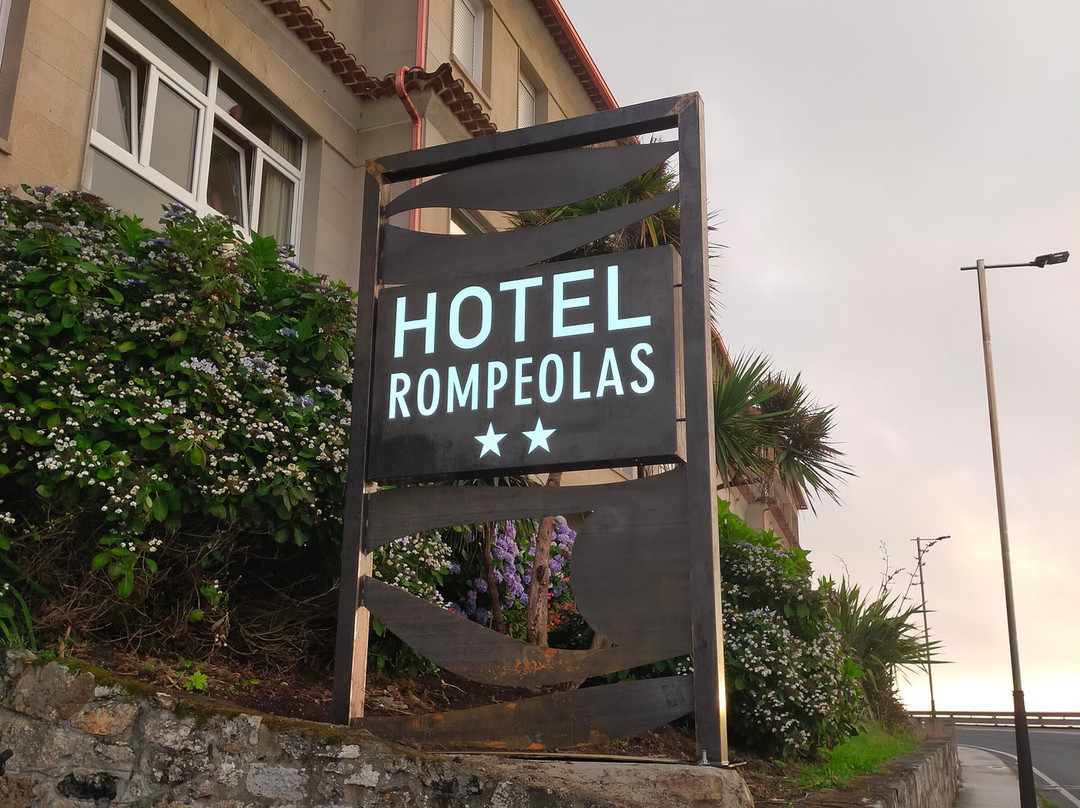 Hotel Rompeolas主图