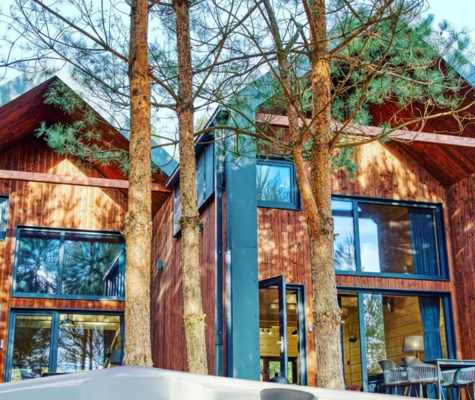 Tlen Lodge