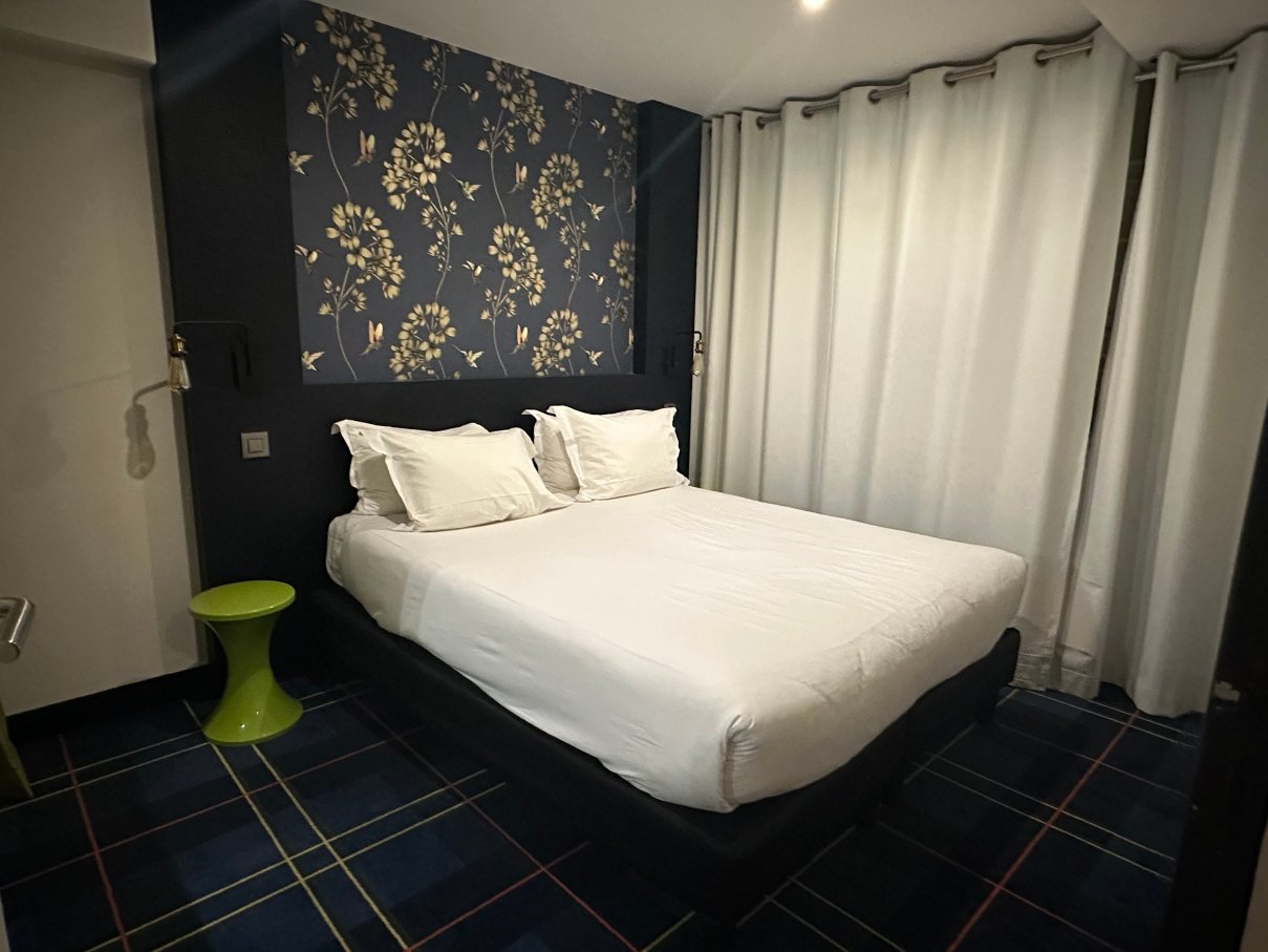 温馨时尚公寓饭店-客卧