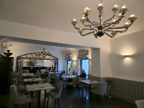 斯拉蒂纳酒店主图