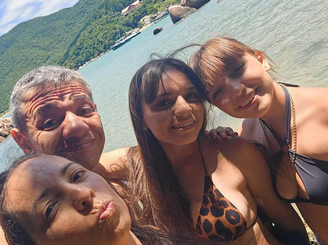 Passeio de Escuna Capitao Gancho Martin-Canasvieiras必去景点