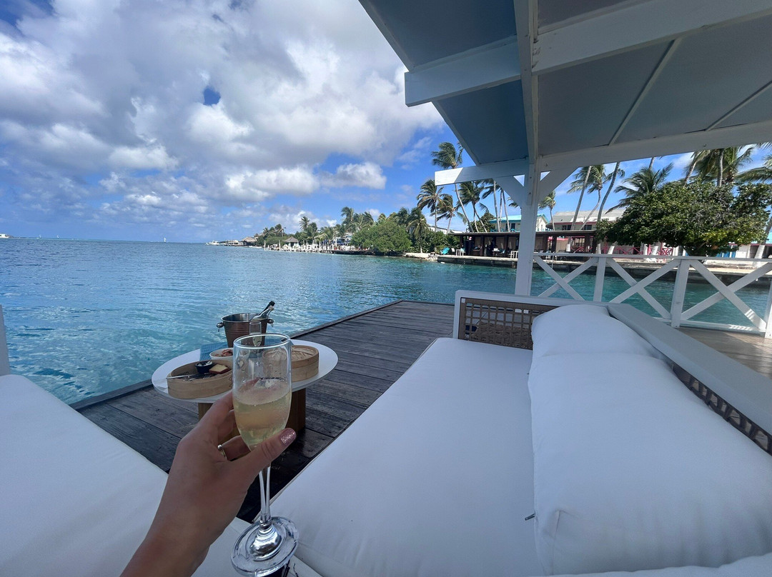 Serene Floating Massage-萨瓦内塔必去景点