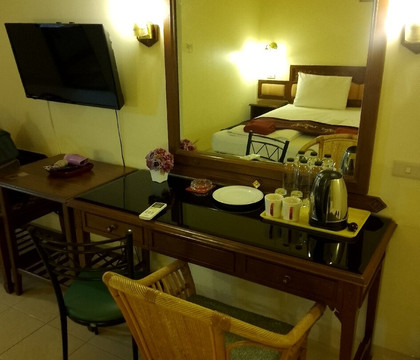 人民广场精品镇内酒店