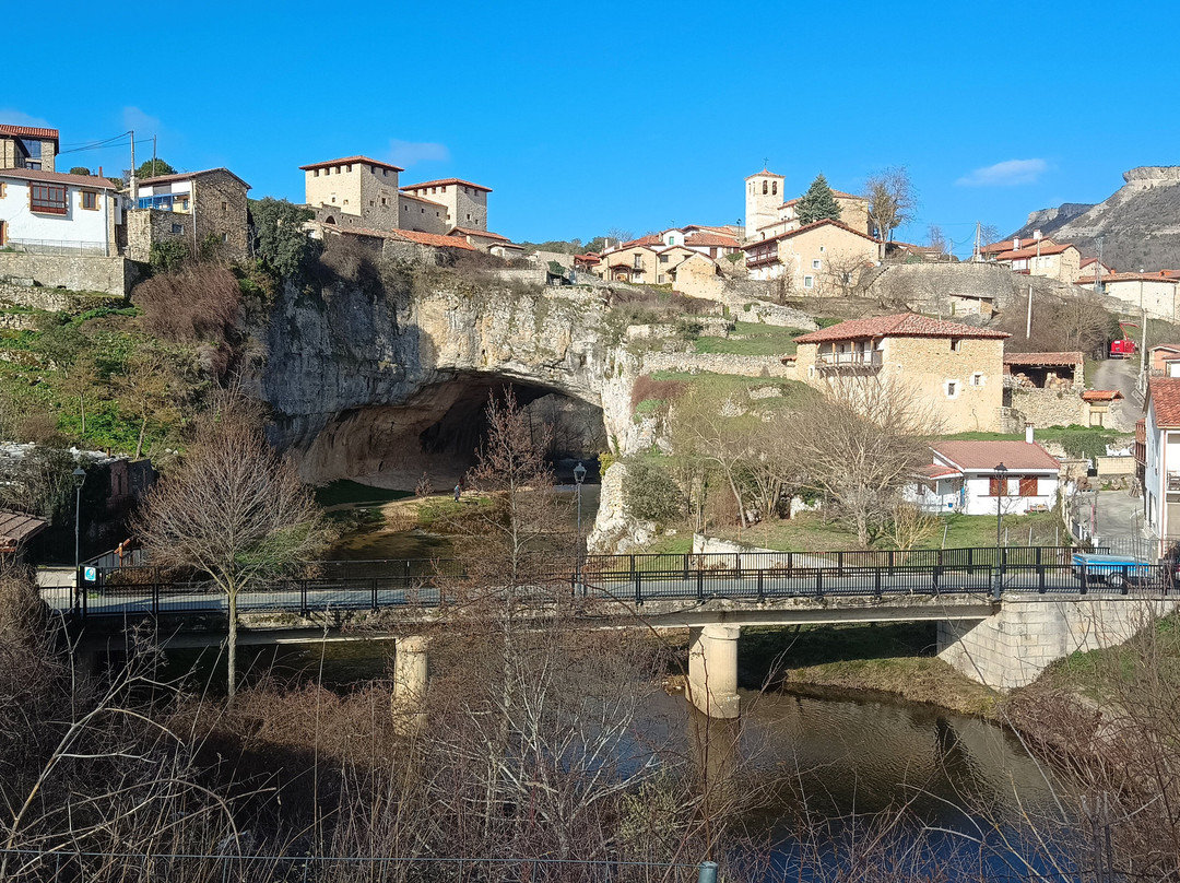 Puente Natural Sobre El Rio Nela-Puentedey必去景点