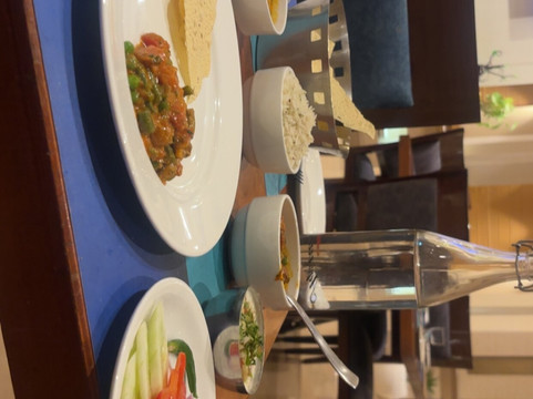 赖布尔辛哈尼亚萨罗瓦门廊酒店主图