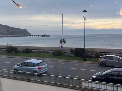 Venue Cymru-兰迪德诺必去景点