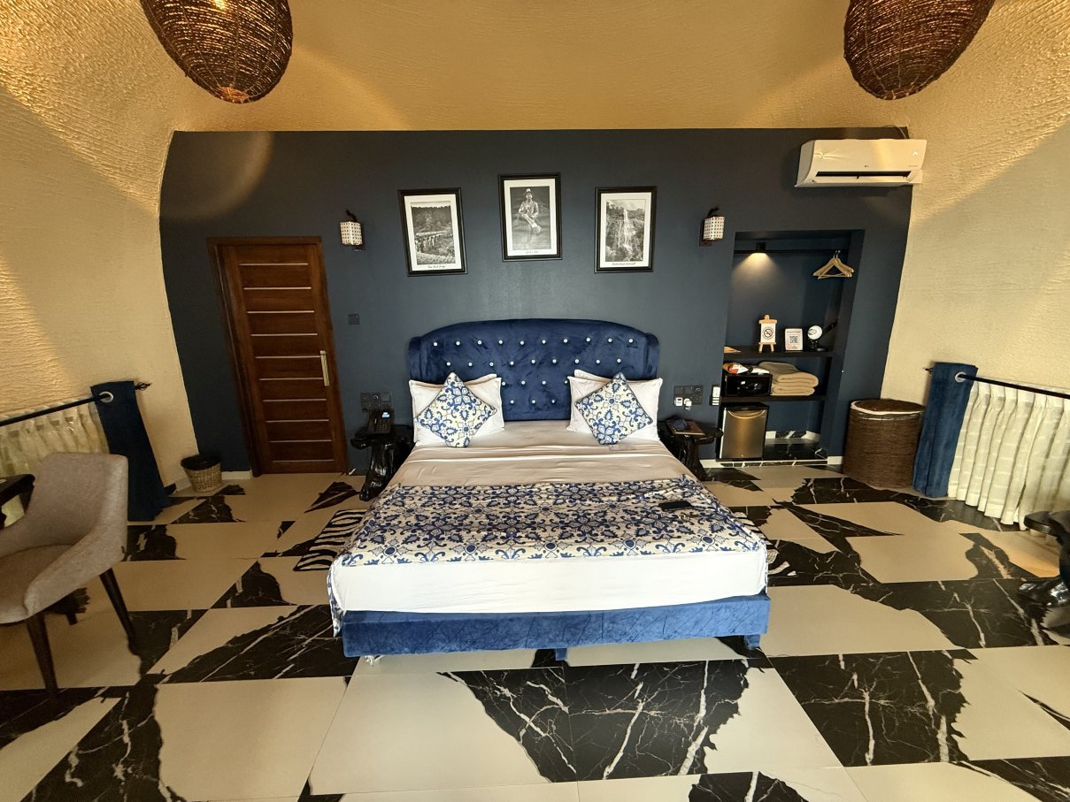 梦崖山中度假村-客卧