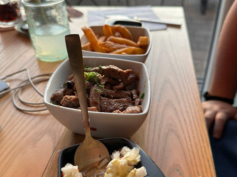 Café Columbus主图