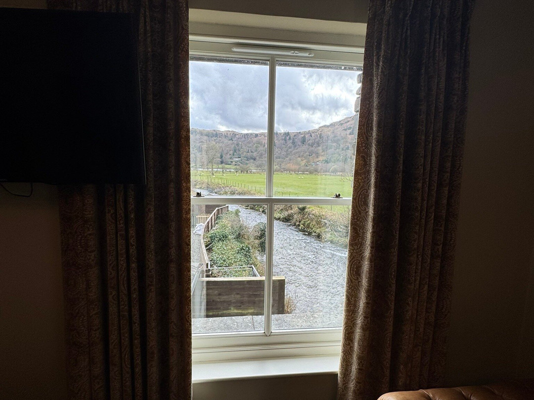 桥屋酒店 & 西尔弗豪景观乡村别墅主图