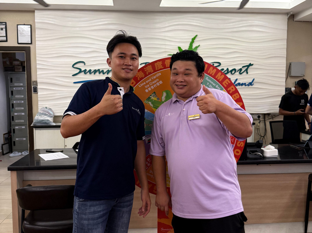 浪中岛夏日海湾度假村主图