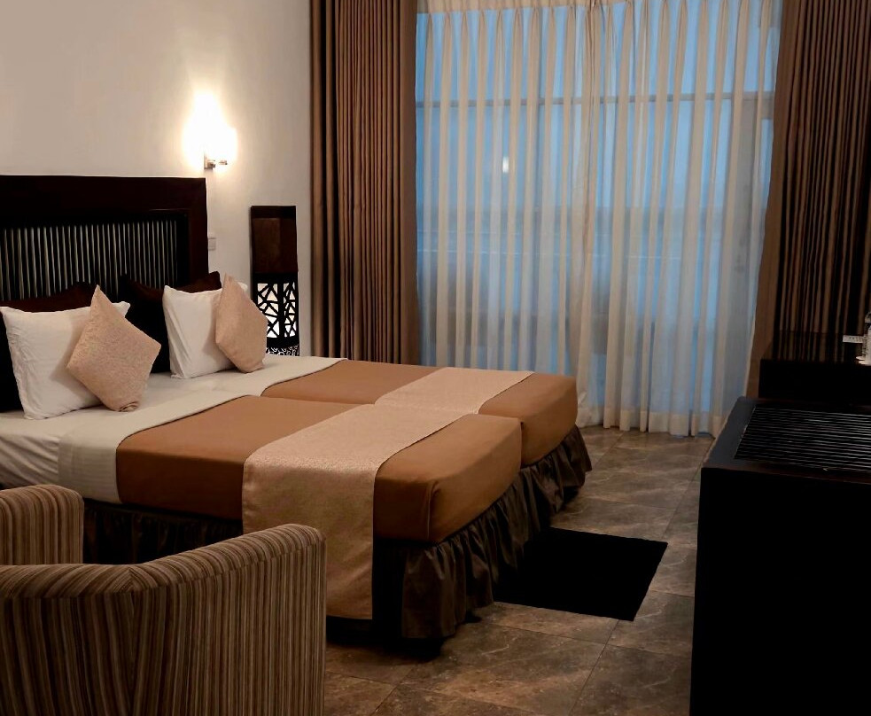 奥林巴斯广场酒店主图