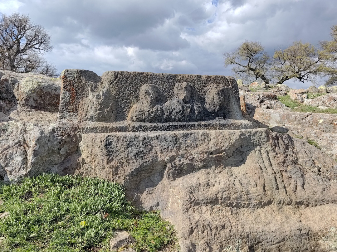 Fasıllar Monument-贝伊谢希尔必去景点