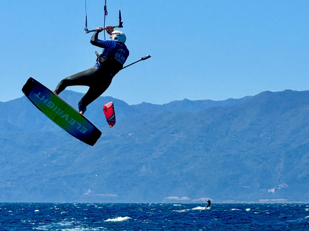 Blue Tribe Kitesurf & Wingfoil School-Pellaro必去景点