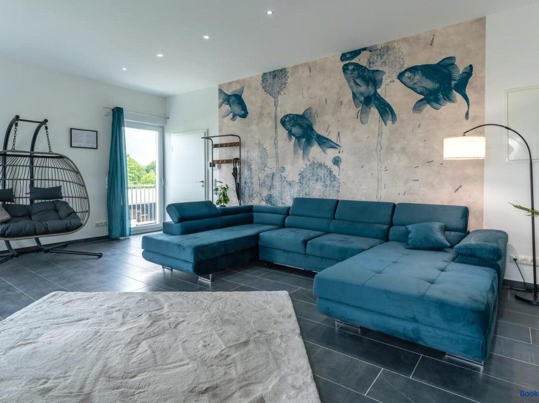 Lit Living-Luxury-Box Spring - Parking