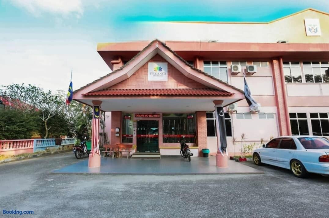 Hotel Pelangi Marang