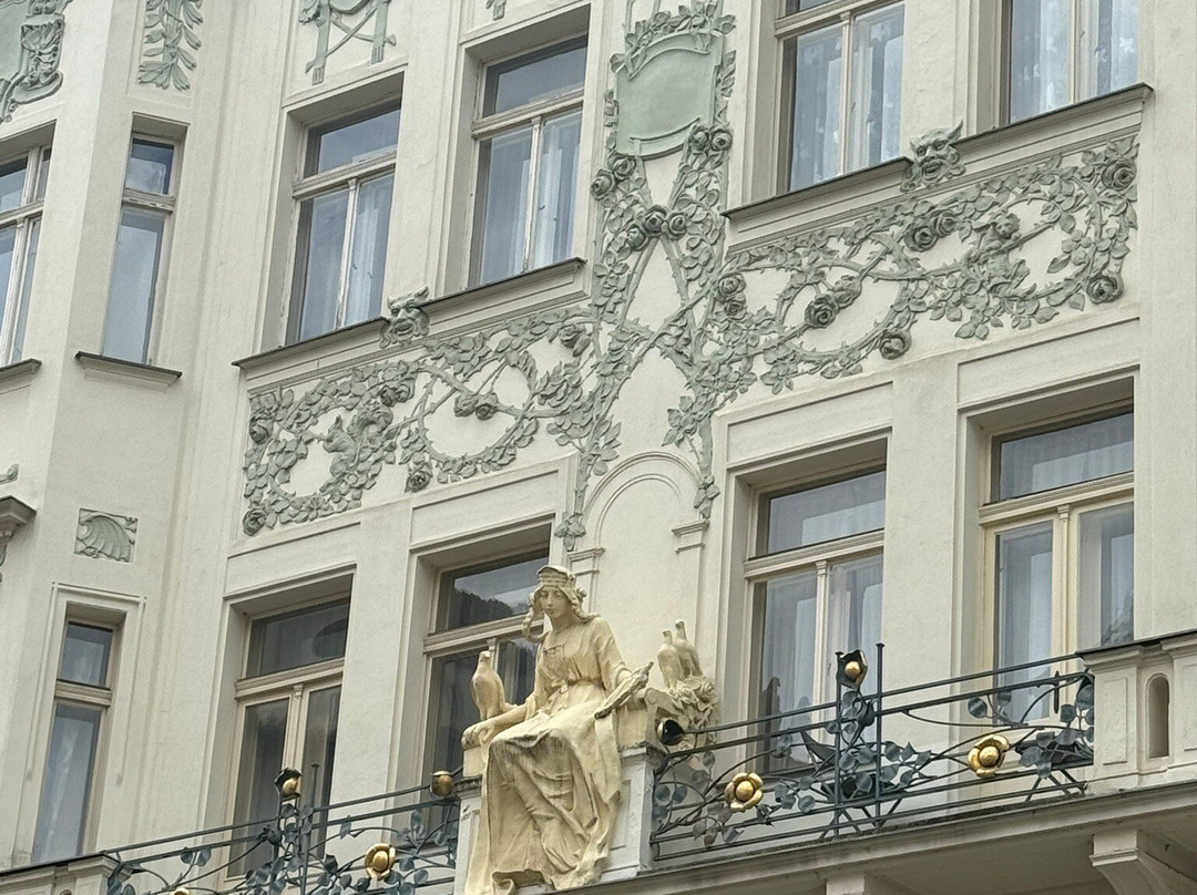 Prague Arts Tour - Jana Preti-布拉格必去景点