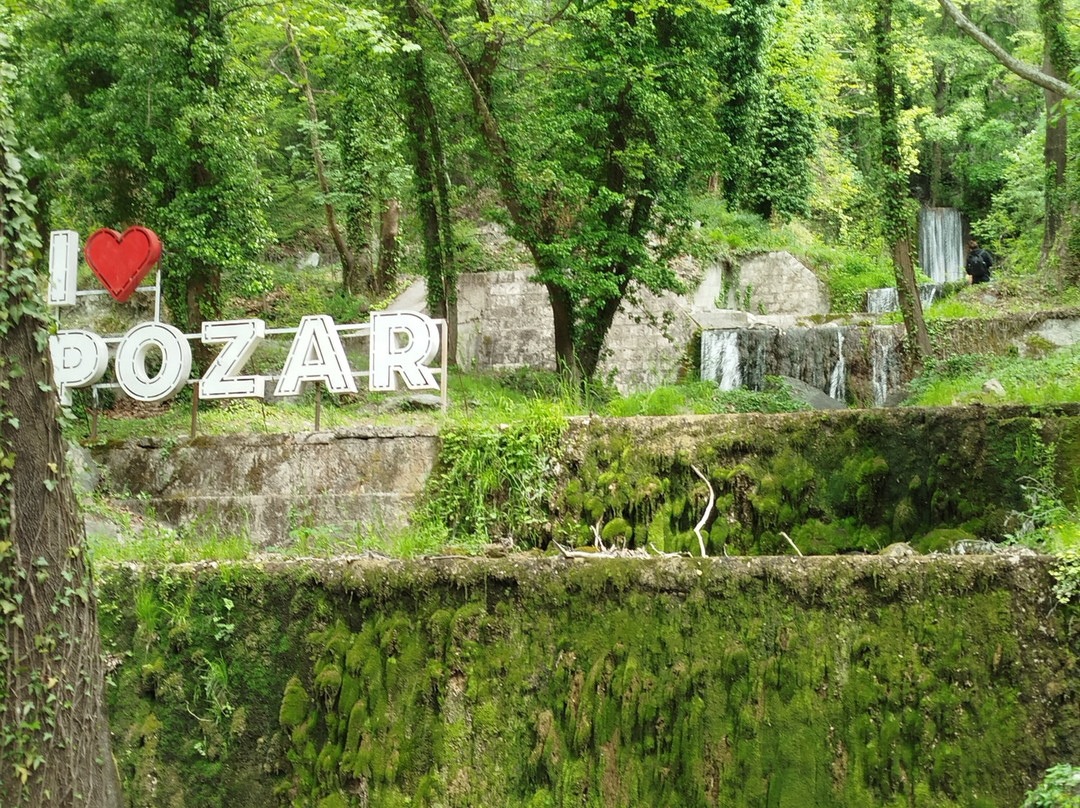 Waterfalls in Loutraki Aridaias-Loutraki必去景点